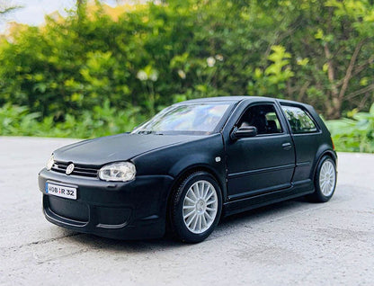 Volkswagen Golf R32 - Miniatura 1:24