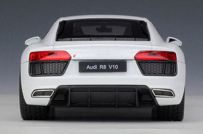 Audi R8 V10 1:24