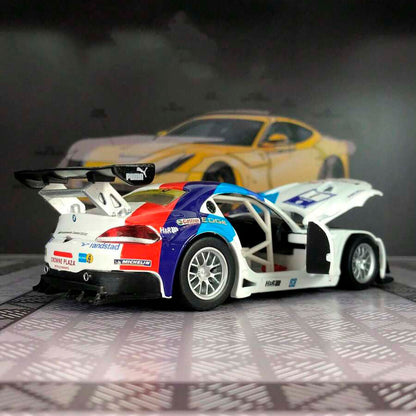 BMW Z4 GT3 em Escala 1:32