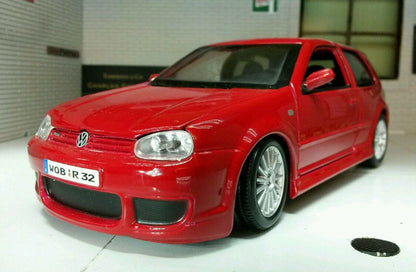 Volkswagen Golf R32 - Miniatura 1:24