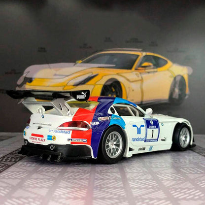 BMW Z4 GT3 em Escala 1:32