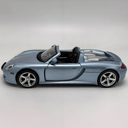Porsche 911 Carrera GT em Escala 1:24