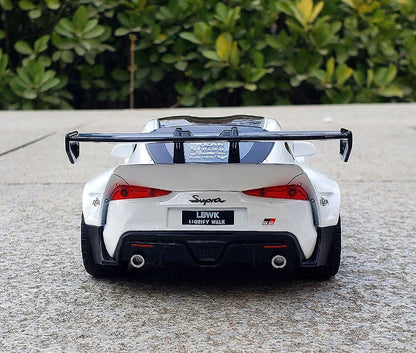 Toyota GR Supra Racing em Escala 1:22