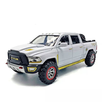 Dodge RAM em Escala 1:32