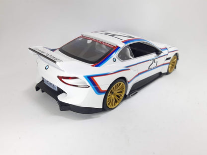 BMW 3.0 CSL Hommage R em Escala 1:24
